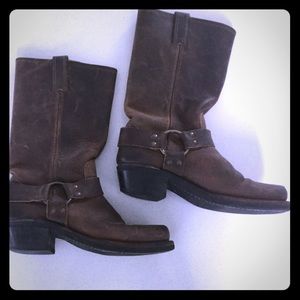 FRYE Women’s “12R” Harness Boot size 6.5 Brown